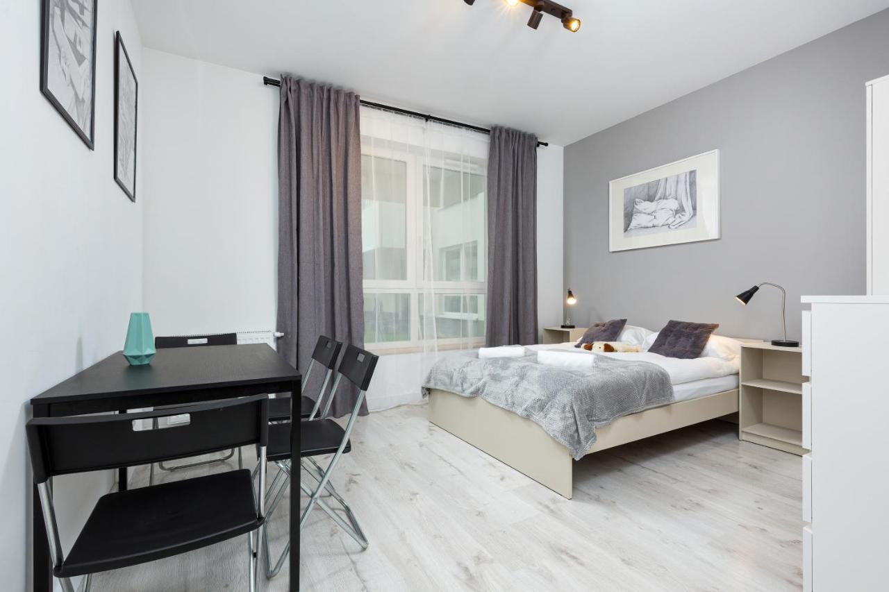 Mokotow Business Center Apartments By Noclegi Renters Varsóvia Exterior foto